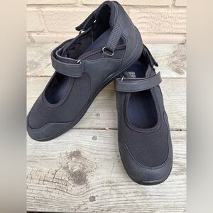 Drew Women’s Orthopedic Mary Jane Shoes – Size 9M– NEVER USED
